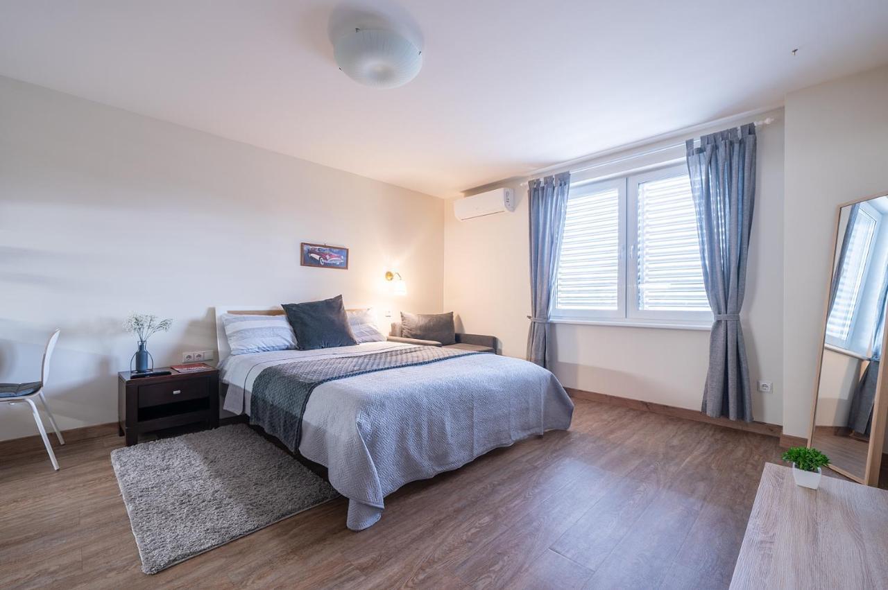 Gyneju Self Check-In Apartments Wilna Exterior foto